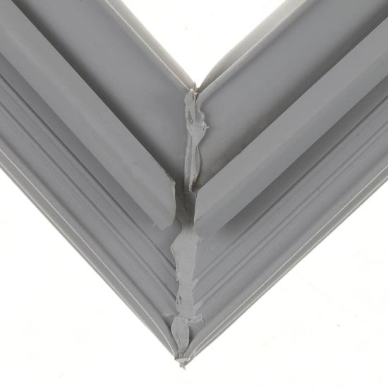 Picture of Beverage Air 703-963D-15 Gasket - Drawer Surd, 24.25X11.25x0.625