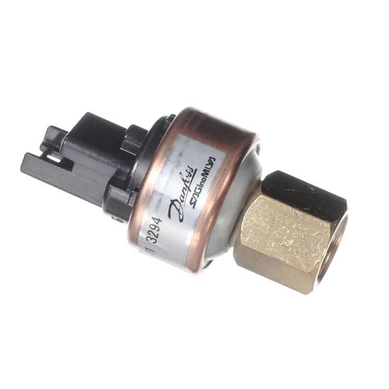 Picture of Carrier 00PPG000003000A High Pressure Tranducer