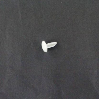 Picture of Electrolux 131633200 Plug,white