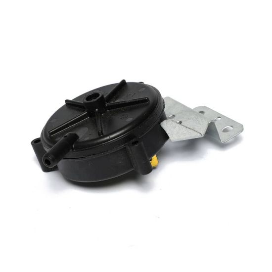 Picture of Goodman 0130F00002 Pressure Switch