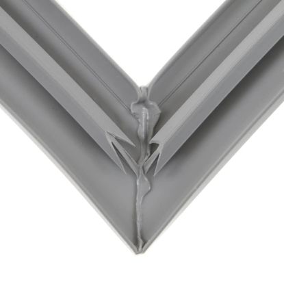 Picture of Traulsen SER-41222-00 Gasket Snap Asy 1/2 Dr G2/3